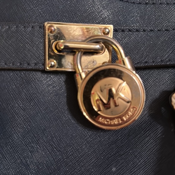 Michael Michael Kors Women's Hamilton Saffiano Leather Medium Satchel, Navy - Picture 2 of 7